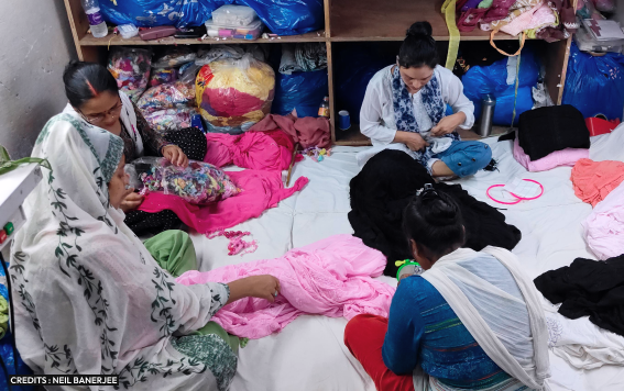 Chikankari industry in Lucknow, women workers 